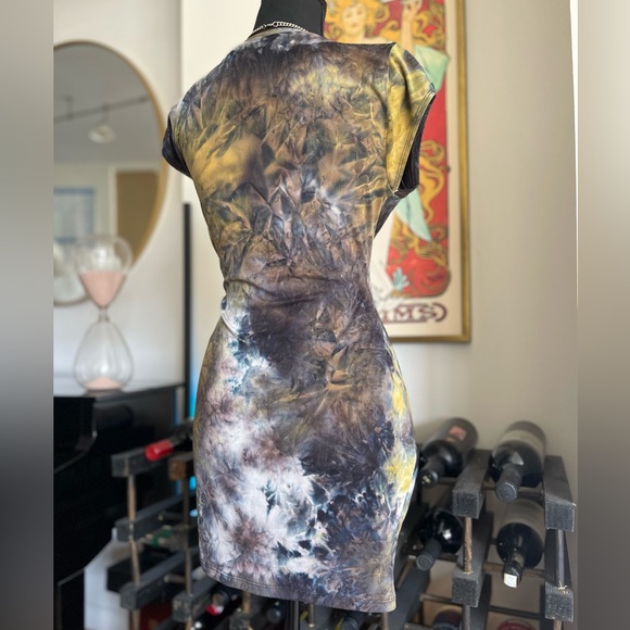 Urban Outfitter Tie-dye Mini Dress size Medium - Picture 4 of 7